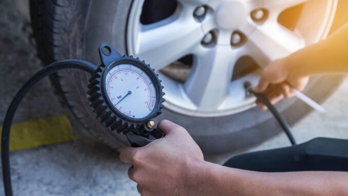 gonfleur pneu voiture comment ça marche et bien le choisir