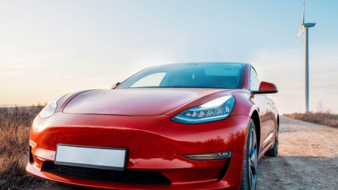 Tesla Model 3 Highland voiture électrique de l'année 2024 tesla model 3 highland voiture électrique de l'année 2024