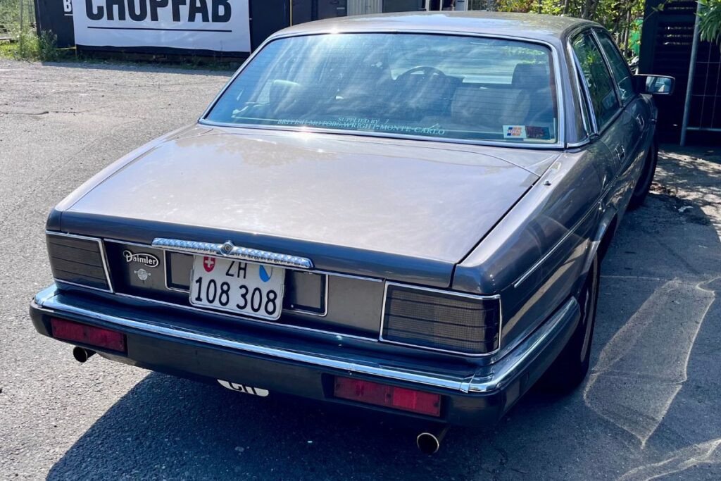 daimler double six arriere droit